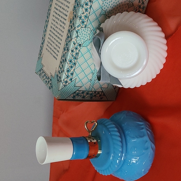 AVON Courting Lamp Decanter! Men's Elusive Cologne Full Bottle!! - Picture 6 of 13